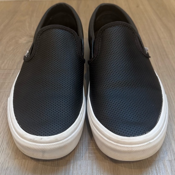 Vans Classic Slip-On Black Perforated Leather Sneakers Women’s 7.5 Men’s 6 - Picture 2 of 6